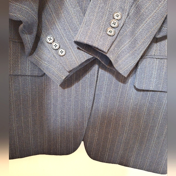 Vintage DKNY 90s 100% wool women's  charcoal grey oversized power suit blazer - Picture 8 of 8